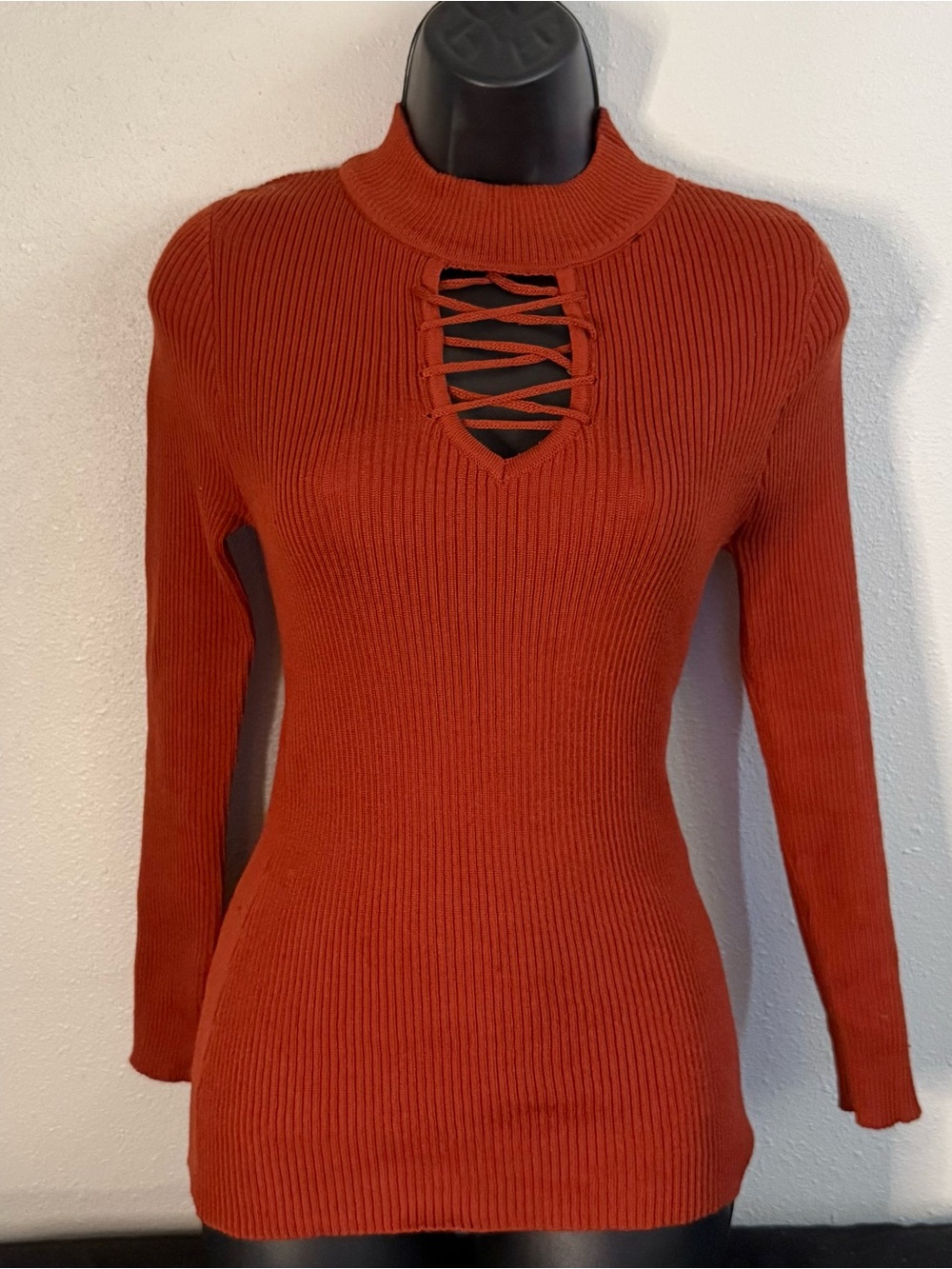 LA Knit Collection Rust Orange Ribbed Lace-Up Sweater Women’s M